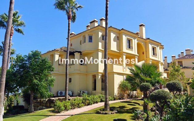 Resale - Apartment - Casares - Casares Centro
