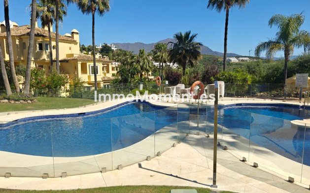 Resale - Apartment - Casares - Casares Centro
