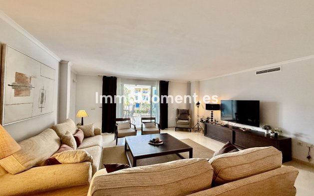 Resale - Apartment - Sotogrande - Sotogrande Puerto