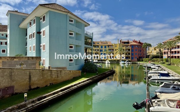 Resale - Apartment - Sotogrande - Sotogrande Puerto