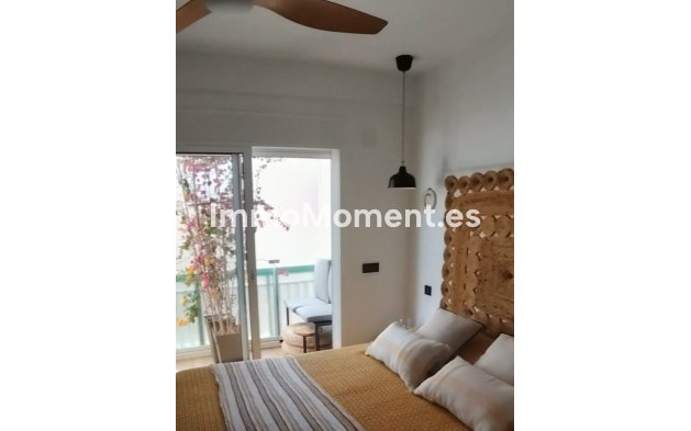 Resale - Apartment - Fuengirola - Carvajal