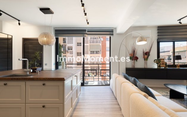 Resale - Apartment - Fuengirola - Fuengirola Centro