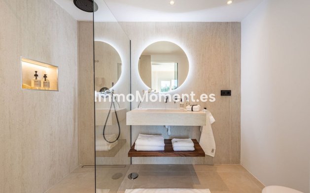 Resale - Apartment - Benahavís - La Quinta
