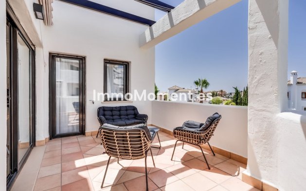 Resale - Apartment - Estepona - Selwo
