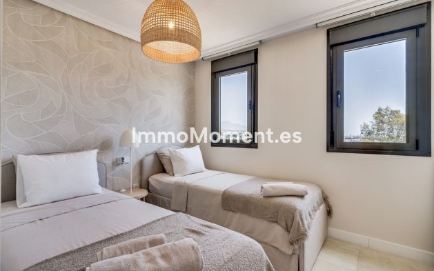 Resale - Apartment - Estepona - Selwo
