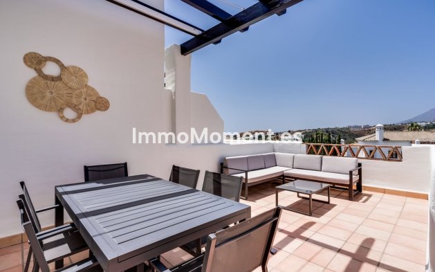 Resale - Apartment - Estepona - Selwo