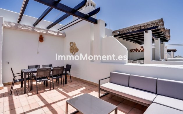 Resale - Apartment - Estepona - Selwo