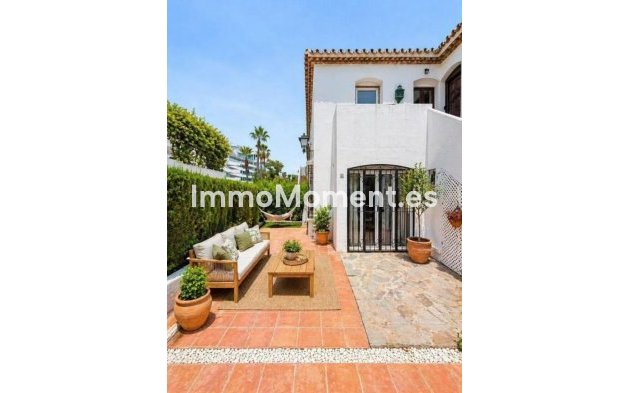 Resale - Apartment - Estepona - Estepona Centro