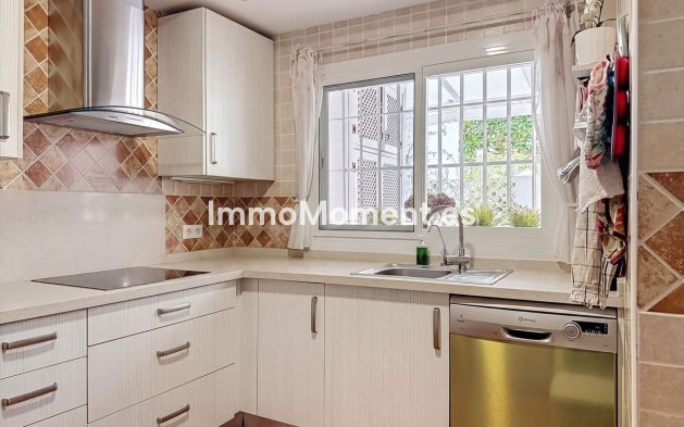 Bestaande woning - Geschakelde woning - Marbella - Nagüeles