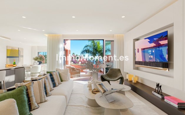 Resale - Apartment - Estepona - Estepona Centro