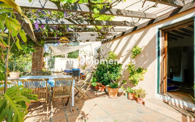 Bestaande woning - Villa - Estepona  - Estepona Centro