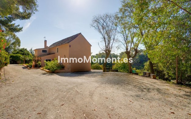 Bestaande woning - Villa - Estepona  - Estepona Centro