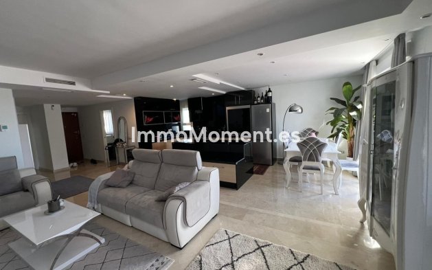 Wiederverkauf - Wohnung - Marbella - Nueva Andalucía