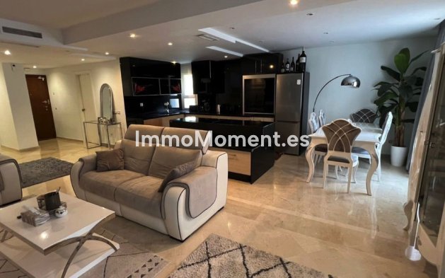 Wiederverkauf - Wohnung - Marbella - Nueva Andalucía