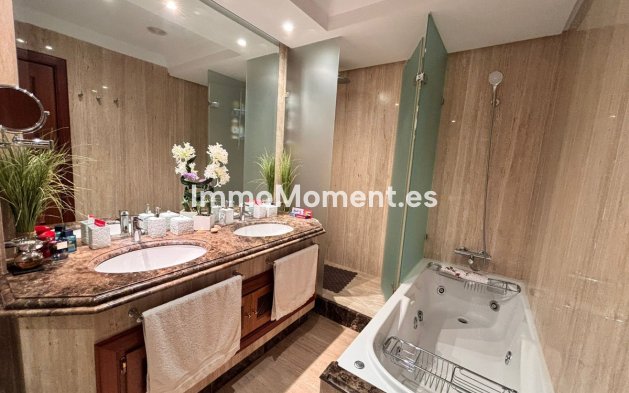Bestaande woning - Appartement - Estepona  - Estepona Centro