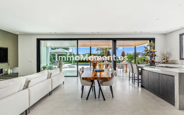 Wiederverkauf - Villa - Marbella - Marbesa