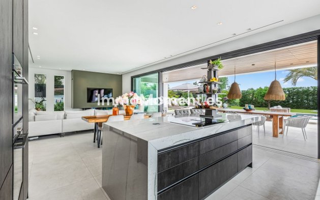 Wiederverkauf - Villa - Marbella - Marbesa