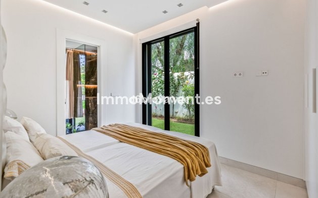 Wiederverkauf - Villa - Marbella - Marbesa