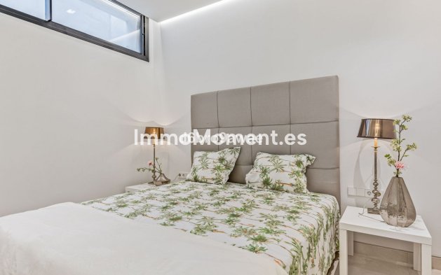 Wiederverkauf - Villa - Marbella - Marbesa