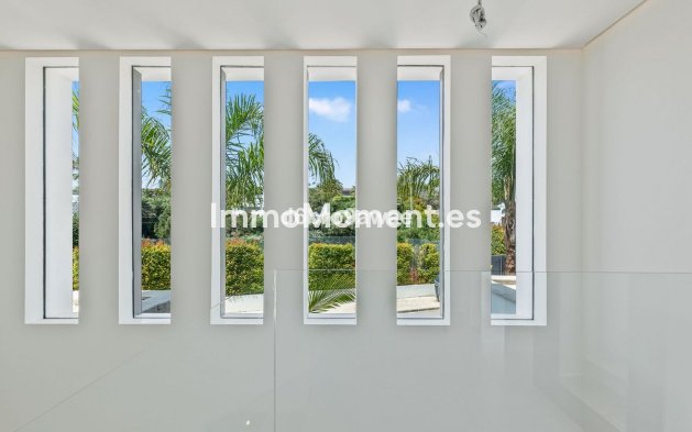 Wiederverkauf - Villa - Marbella - Marbesa