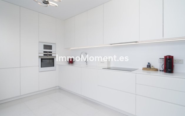 Reventa - Apartamento - Estepona  - Estepona Centro
