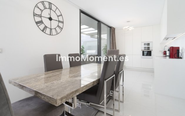 Reventa - Apartamento - Estepona  - Estepona Centro