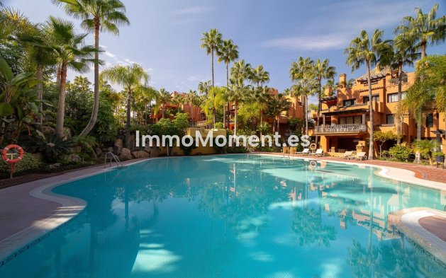Wiederverkauf - Wohnung - Marbella - Nueva Andalucía