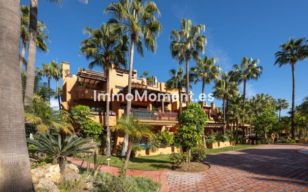 Wiederverkauf - Wohnung - Marbella - Nueva Andalucía