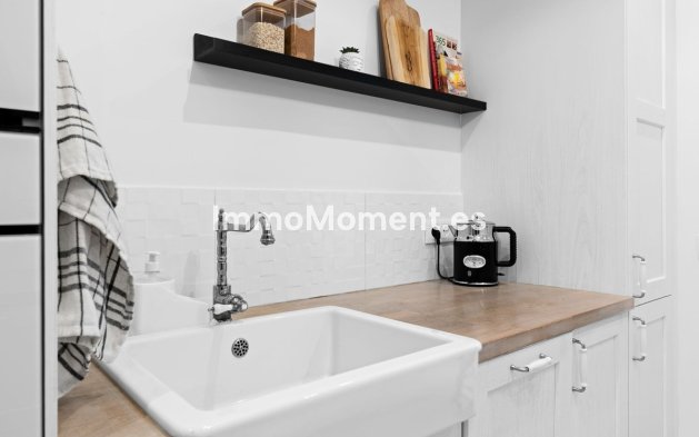 Reventa - Apartamento - Estepona  - Estepona Centro