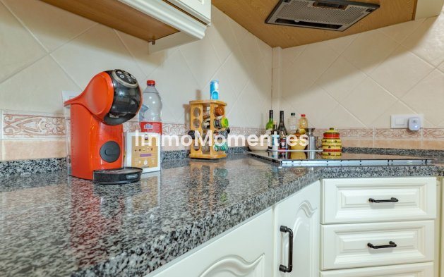 Resale - Villa - Inland  - Alhaurín el Grande Centro