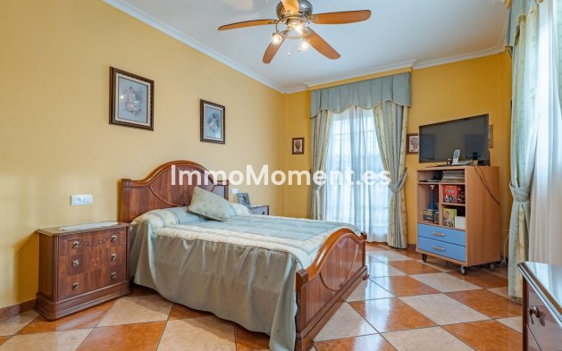 Resale - Villa - Inland  - Alhaurín el Grande Centro