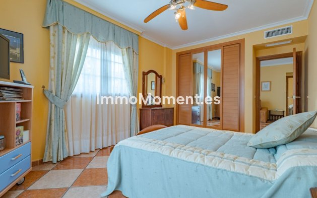 Resale - Villa - Inland  - Alhaurín el Grande Centro