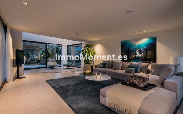Resale - Villa - Benahavís - Benahavís Centro