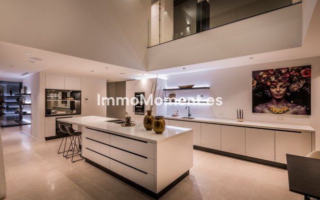 Resale - Villa - Benahavís - Benahavís Centro