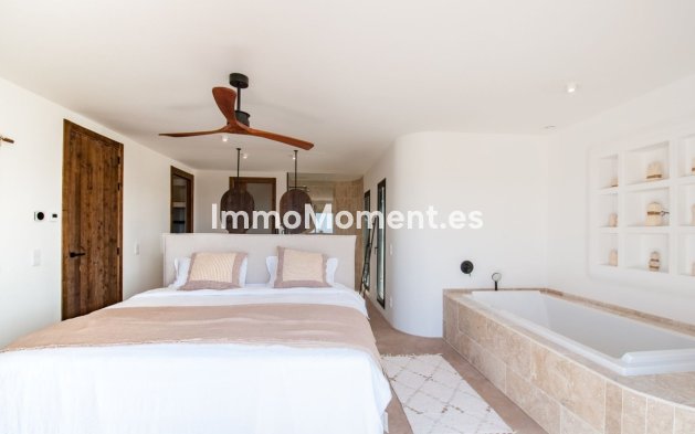 Resale - Villa - Benissa - Benissa Centro