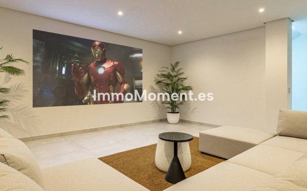 Resale - Villa - El Paraiso - New Golden Mile