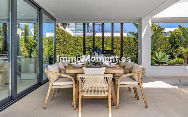 Resale - Villa - El Paraiso - New Golden Mile