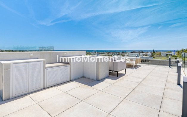 Resale - Villa - El Paraiso - New Golden Mile
