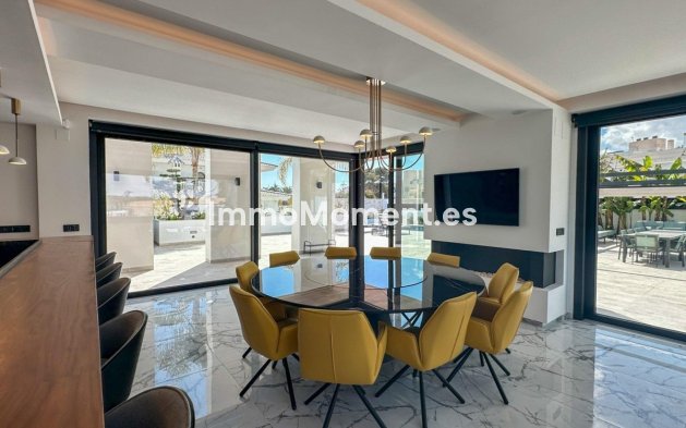 Wiederverkauf - Freistehende Villa - Orihuela - Villamartín