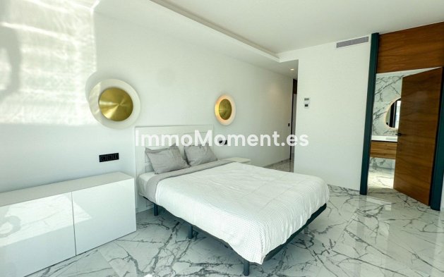 Wiederverkauf - Freistehende Villa - Orihuela - Villamartín