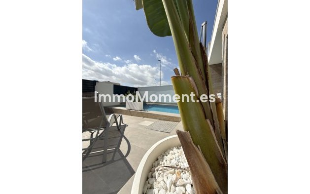 Bestaande woning - Vrijstaande villa - Los Montesinos - Los Montesinos Centro