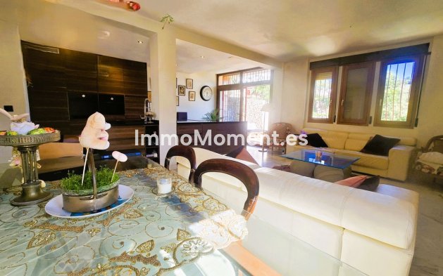 Resale - Villa - Mijas - Calahonda