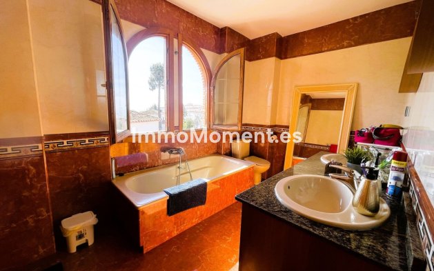 Resale - Villa - Mijas - Calahonda