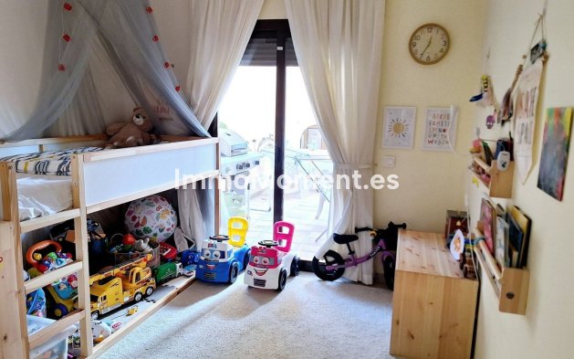 Resale - Apartment - Manilva - La Duquesa