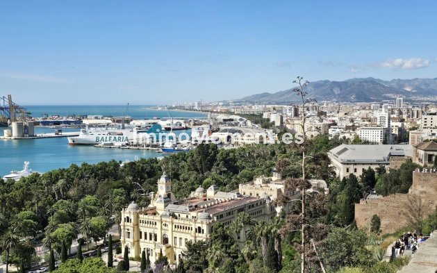Resale - Apartment - Málaga - Málaga Centro
