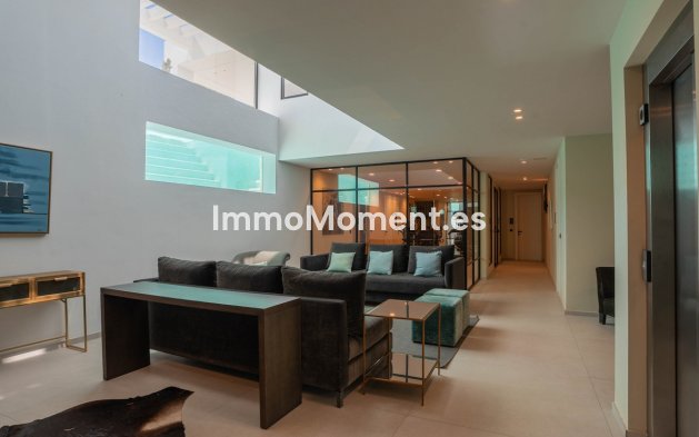 Reventa - Villa independiente - Estepona  - Estepona Centro