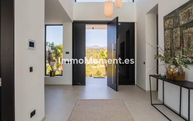 Reventa - Villa independiente - Estepona  - Estepona Centro