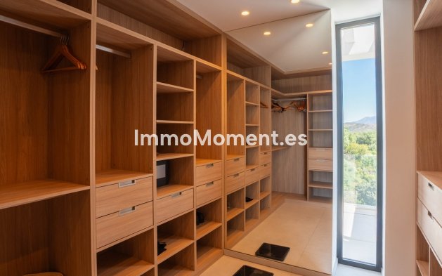 Reventa - Villa independiente - Estepona  - Estepona Centro