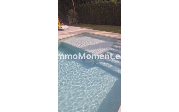 Wiederverkauf - Freistehende Villa - Marbella - Nueva Andalucía