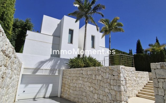 Wiederverkauf - Freistehende Villa - Marbella - Nueva Andalucía